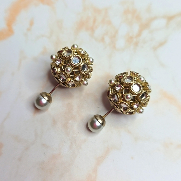 DIOR TRIBALES EARRINGS Gold-Finish Metal with White Resin Pearls and Mirrors - Picture 3 of 10